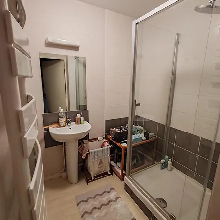 1 Privee Quarto em Acomodações Particulares *